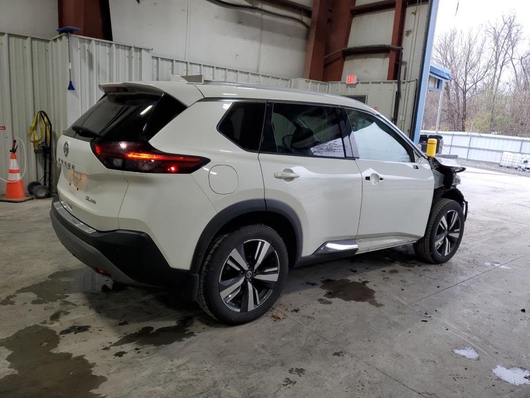 Car Image 2021 NISSAN ROGUE