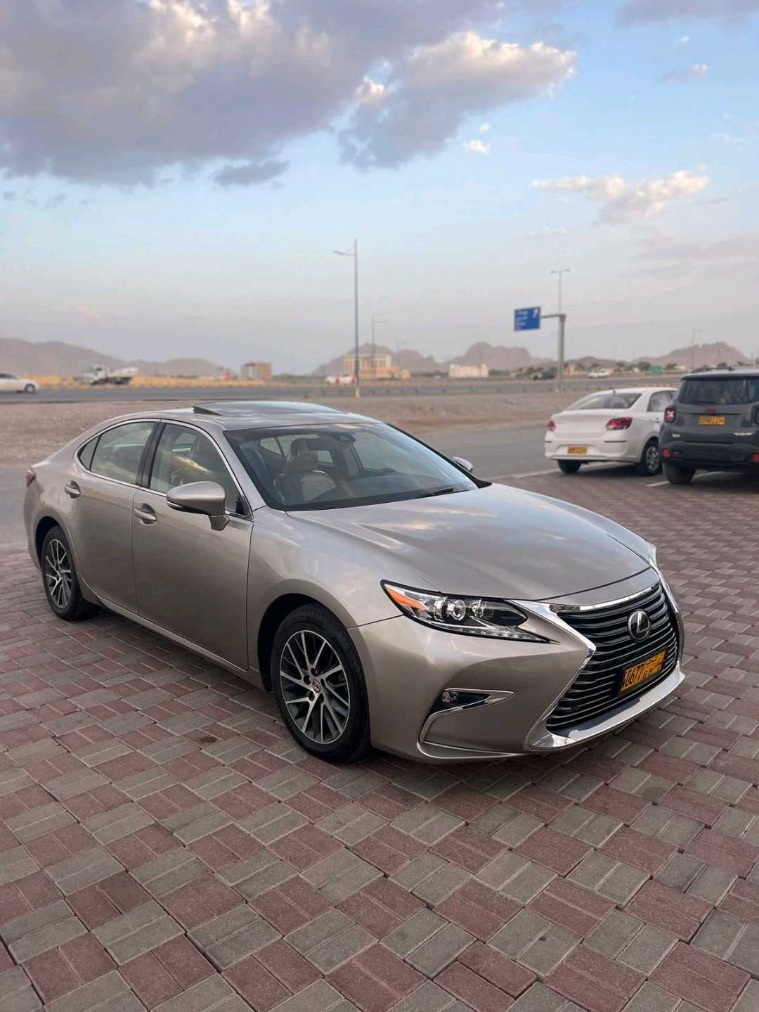 Car Image 2017 LEXUS ES 350