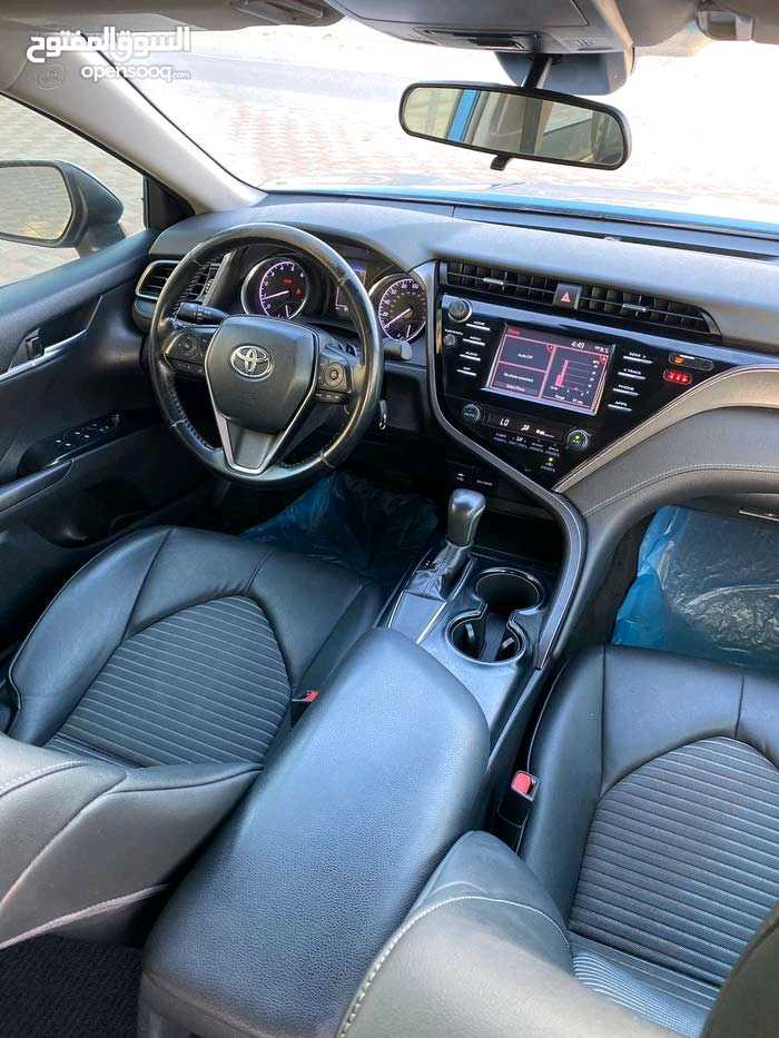Car Image 2019 TOYOTA CAMRY SE