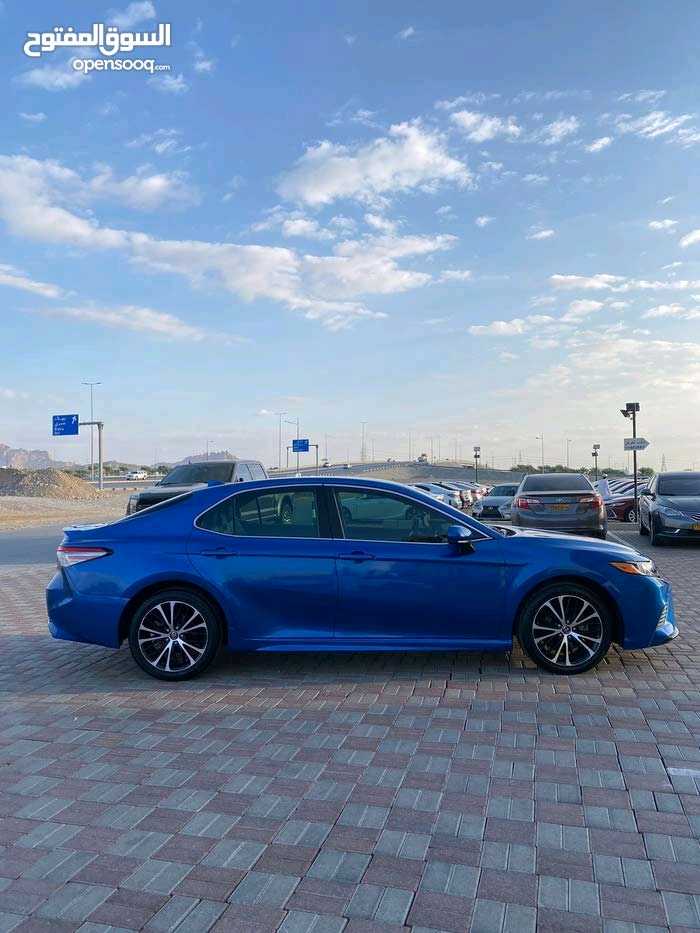 Car Image 2019 TOYOTA CAMRY SE
