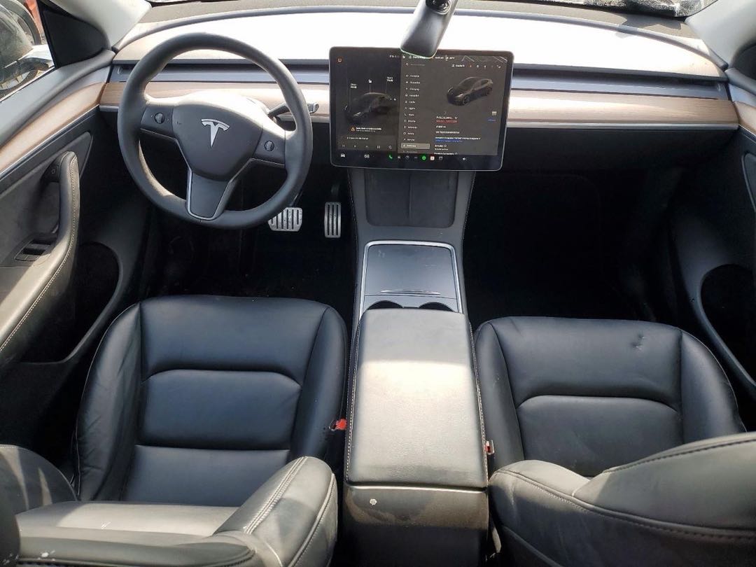 Car Image 2024 TESLA Model Y