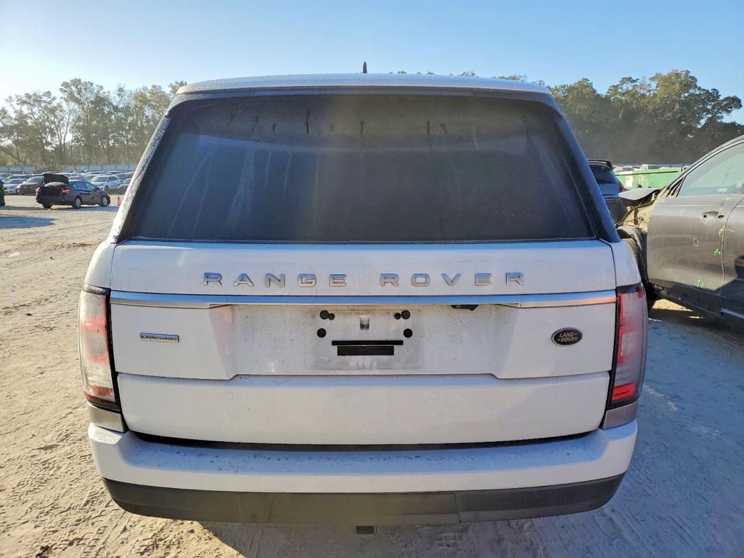 Car Image 2016 LAND ROVER VOGUE