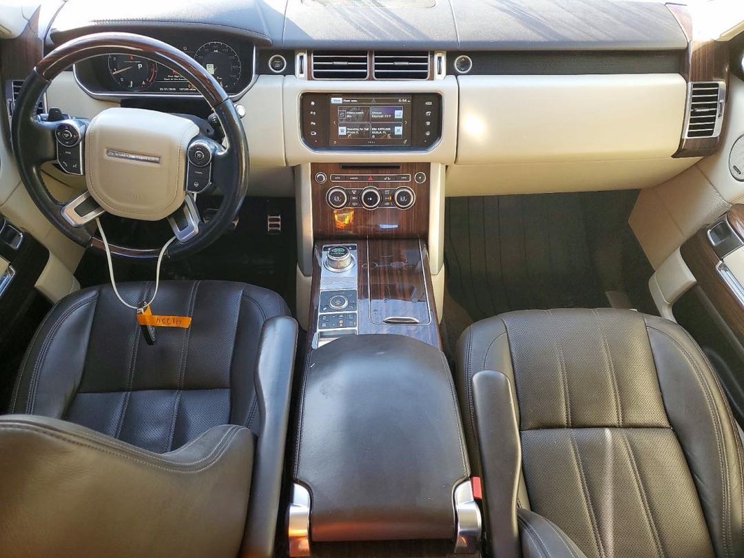 Car Image 2016 LAND ROVER VOGUE