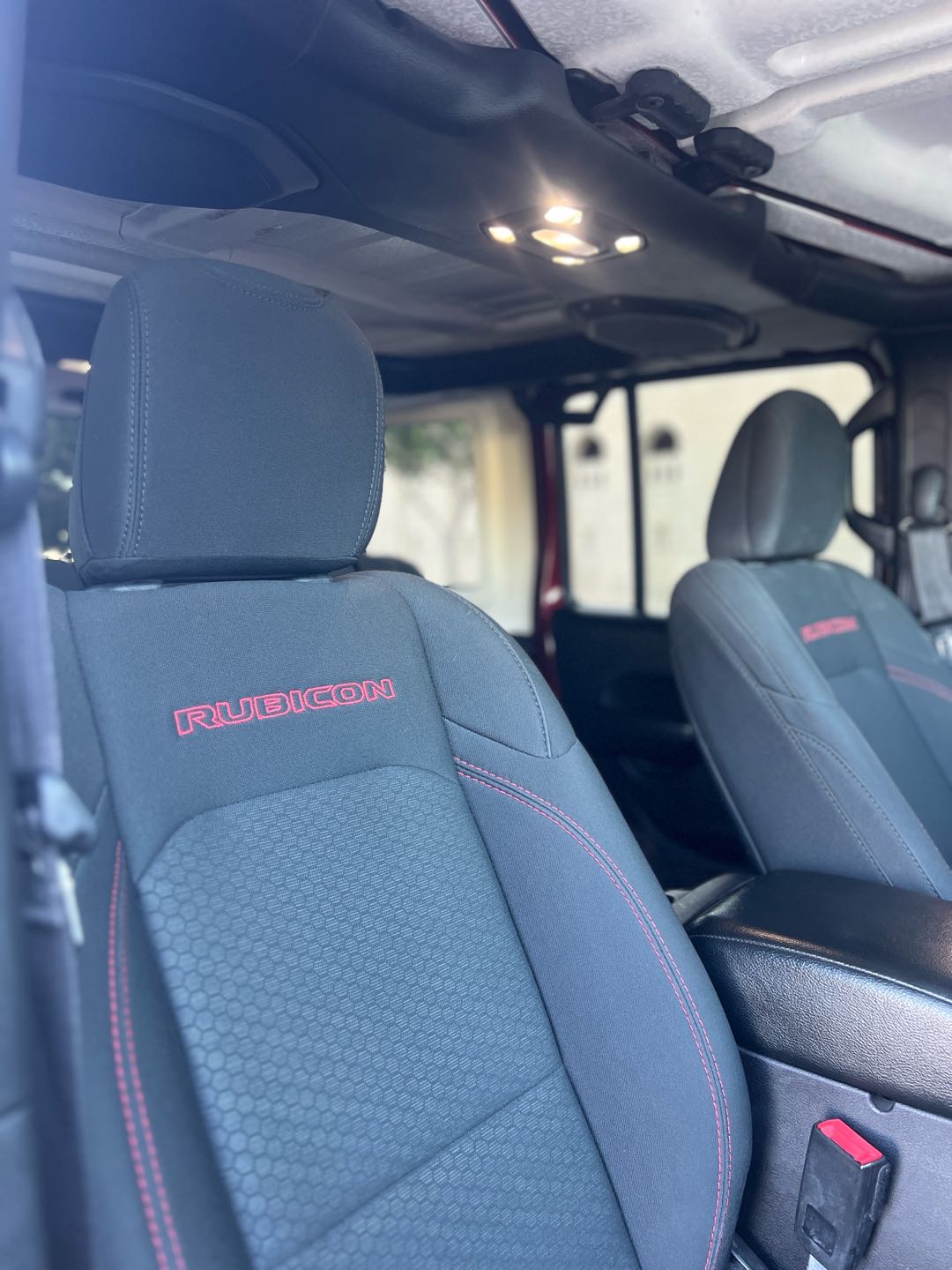 Car Image 2021 JEEP WRANGLER Rubicon