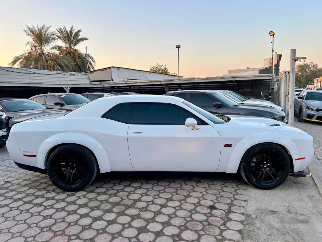Car Image 2020 DODGE CHALLENGER