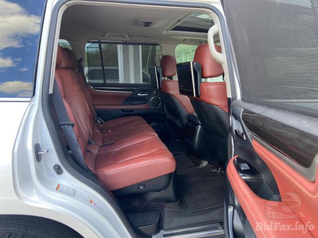 Car Image 2017 LEXUS LX