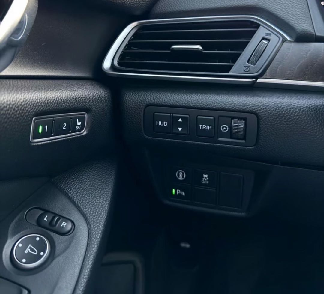 Car Image 2021 HONDA ACCORD EXL