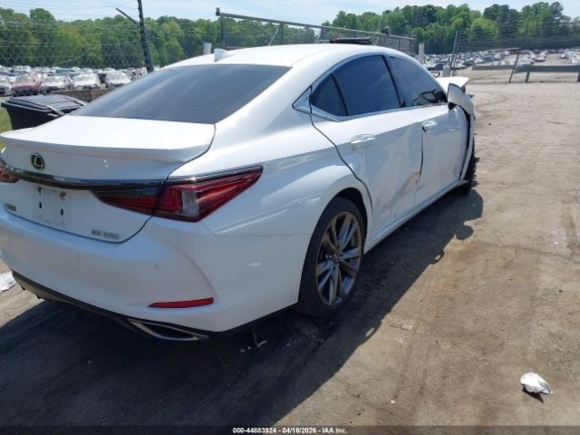 Car Image 2019 LEXUS ES