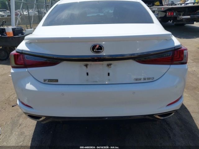 Car Image 2019 LEXUS ES