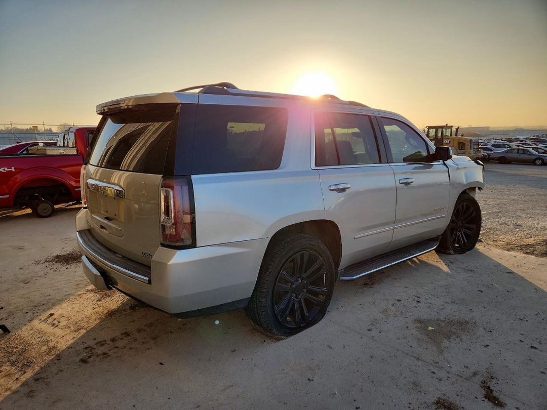 Car Image 2016 GMC YUKON