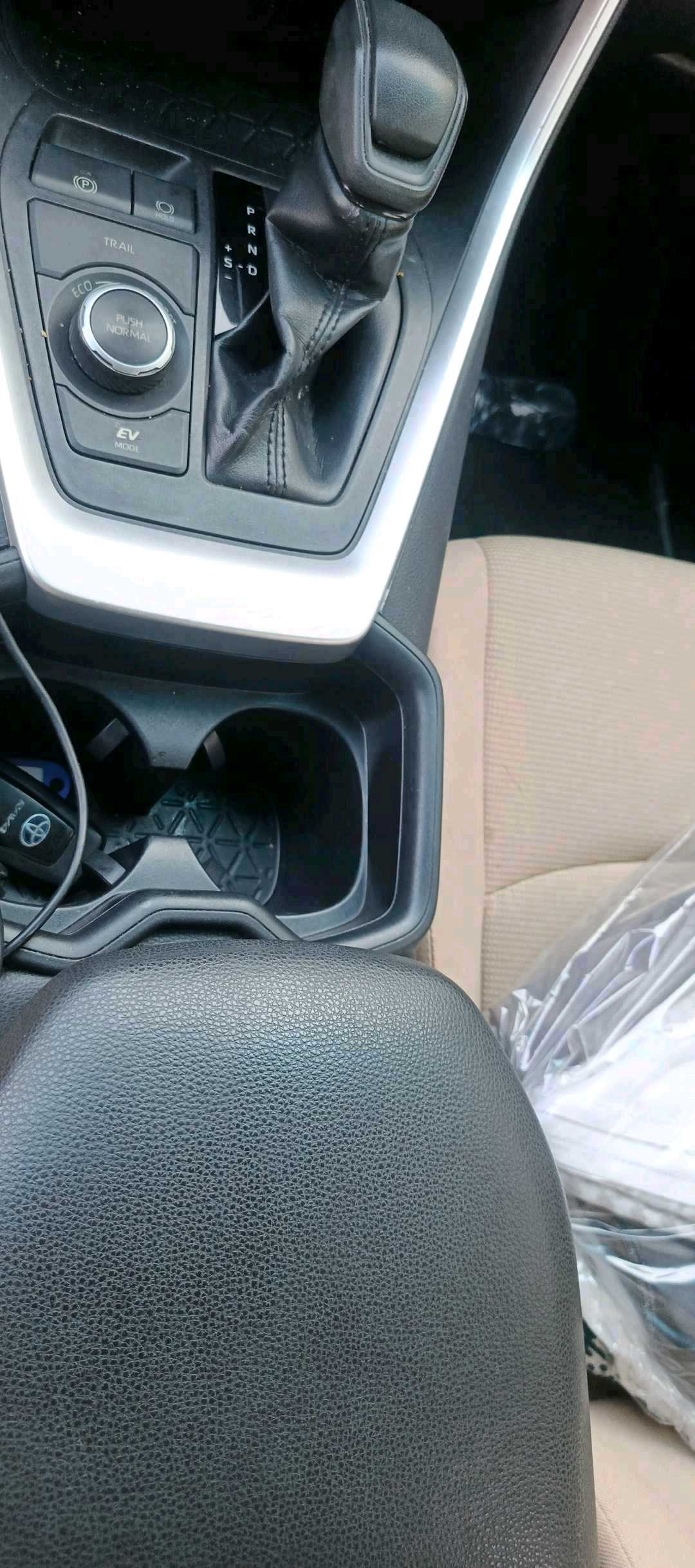 Car Image 2019 TOYOTA RAV4 