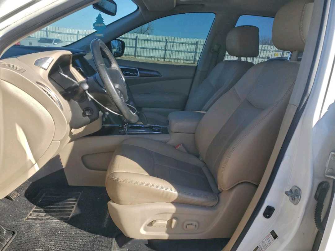 Car Image 2017 NISSAN PATHFINDER