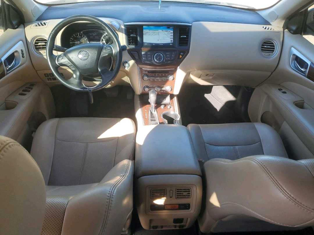 Car Image 2017 NISSAN PATHFINDER