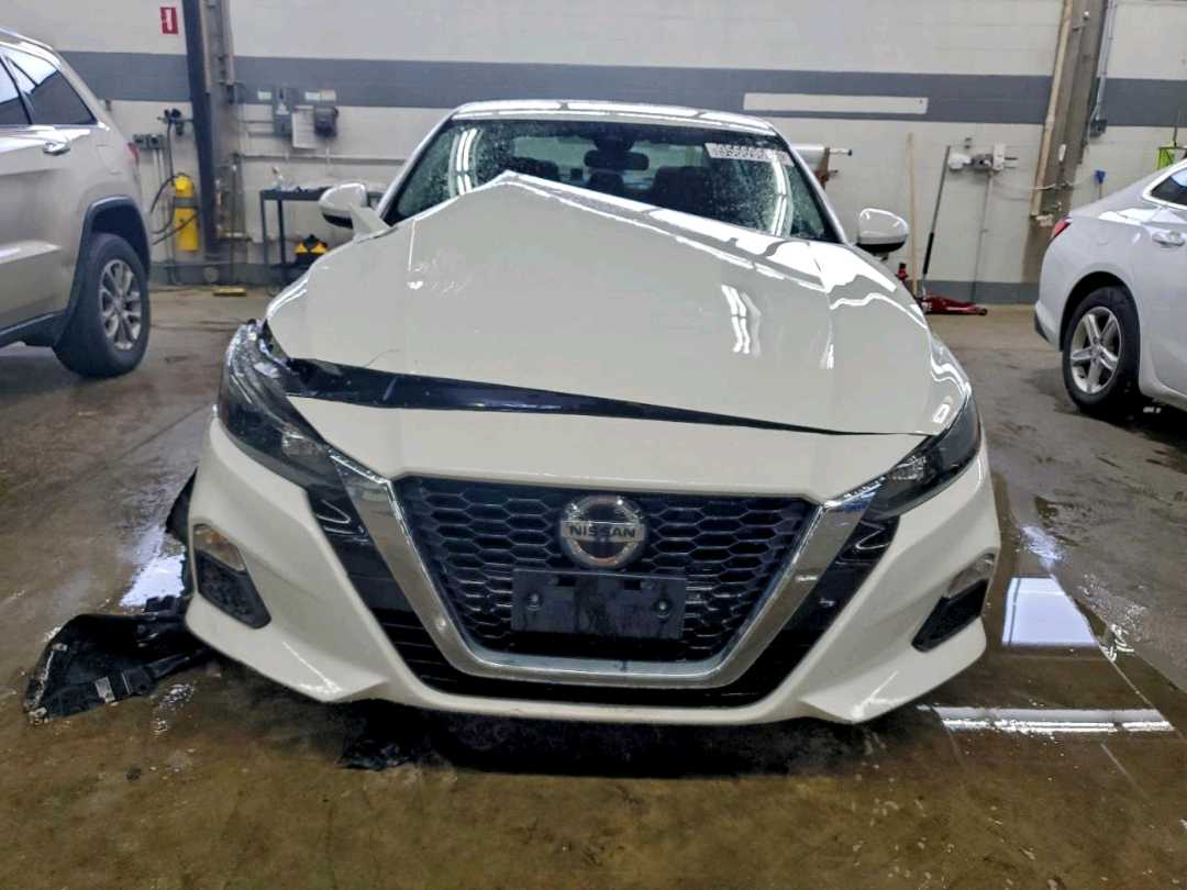 Car Image 2022 NISSAN ALTIMA