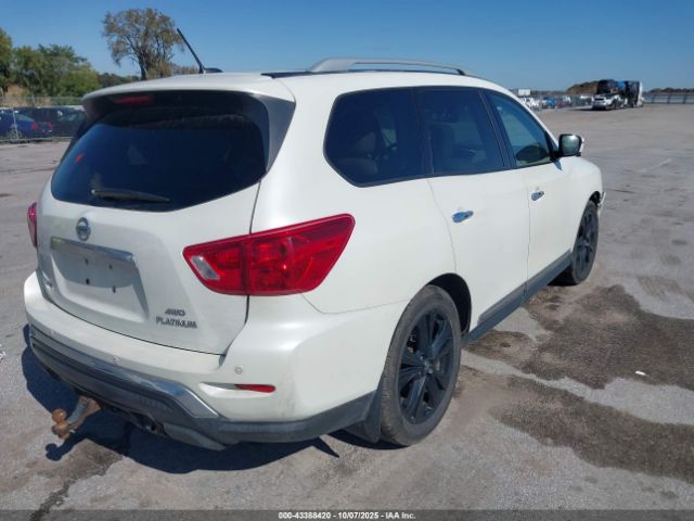 Car Image 2017 NISSAN PATHFINDER