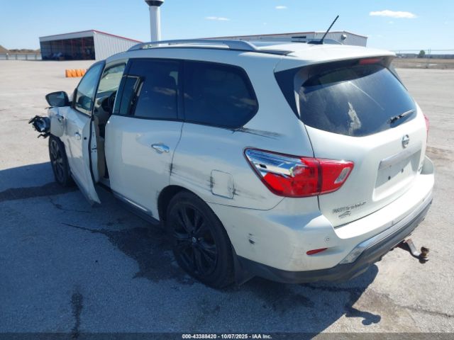 Car Image 2017 NISSAN PATHFINDER