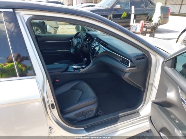 Car Image 2018 TOYOTA CAMRY