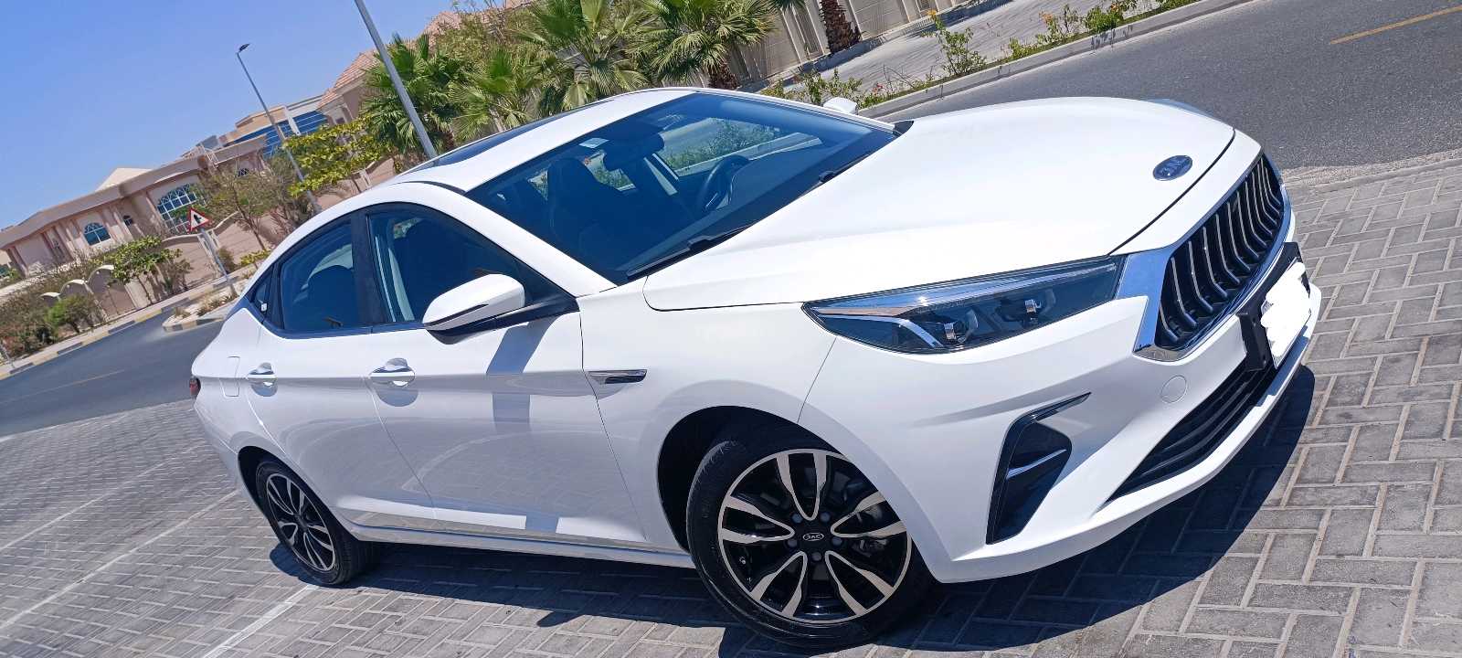 Car Image 2024 JAC J7 