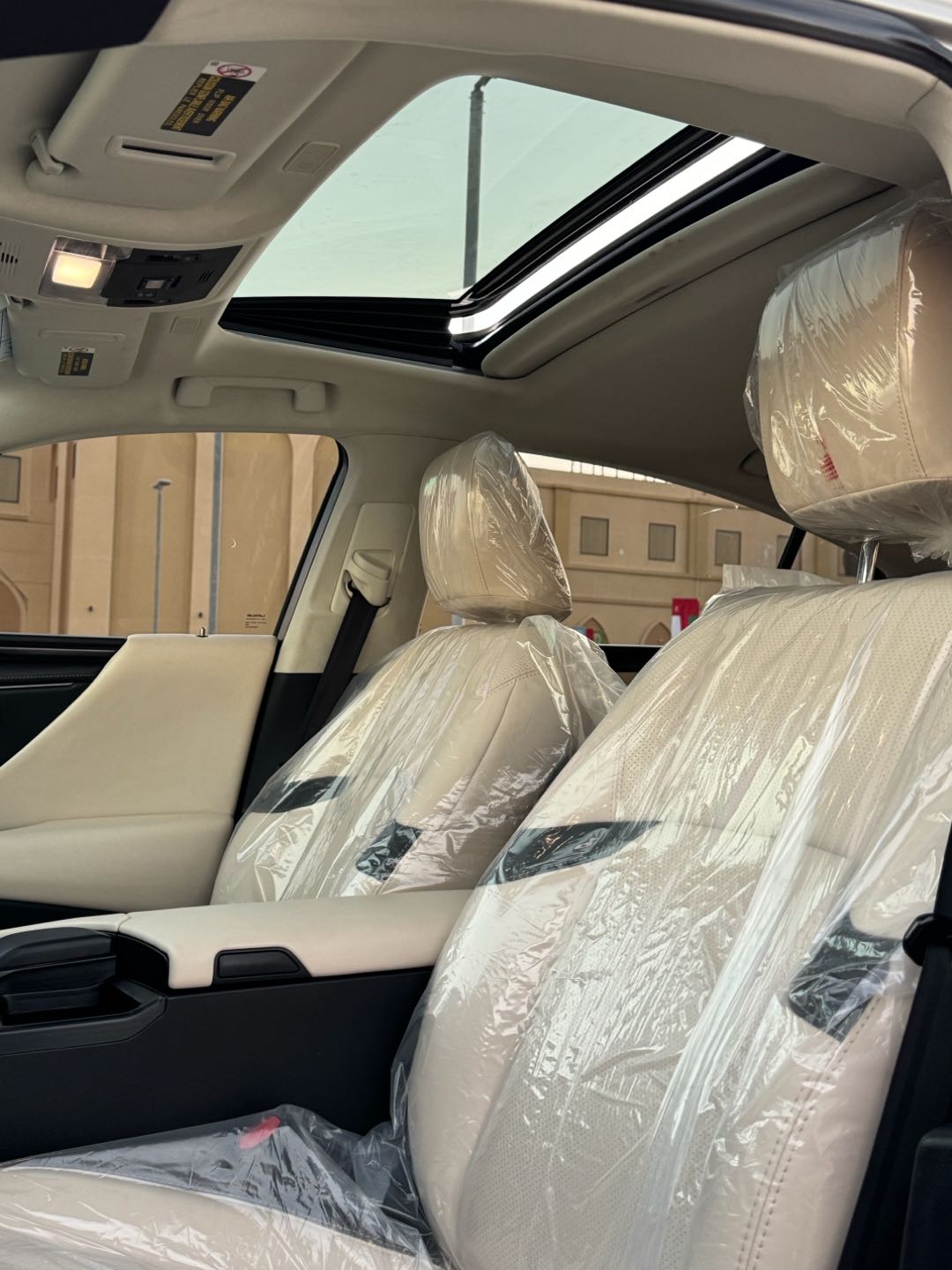 Car Image 2019 LEXUS ES 350