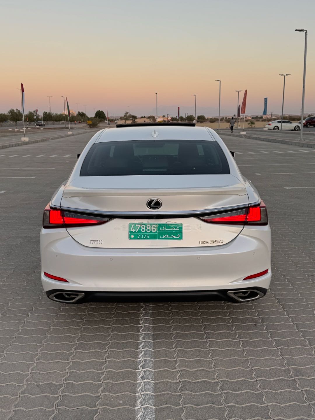 Car Image 2019 LEXUS ES 350