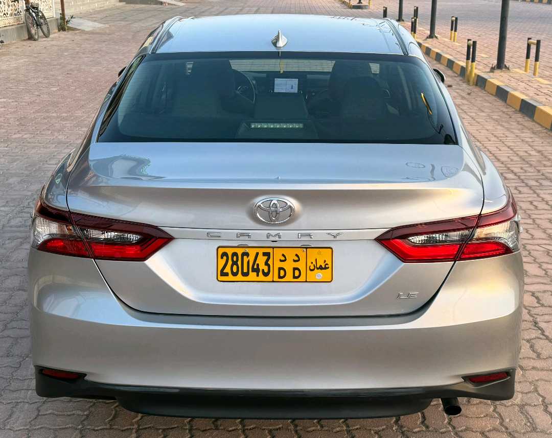 Car Image 2022 TOYOTA CAMRY LE