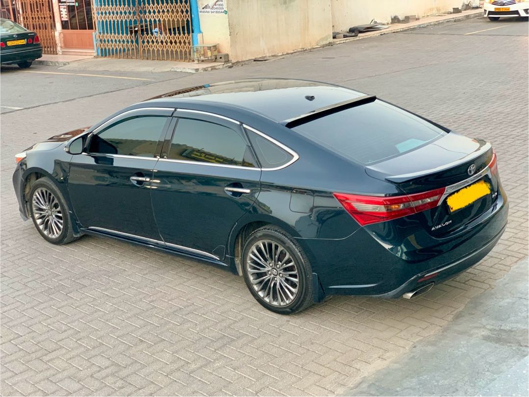 Car Image 2016 TOYOTA AVALON XLE
