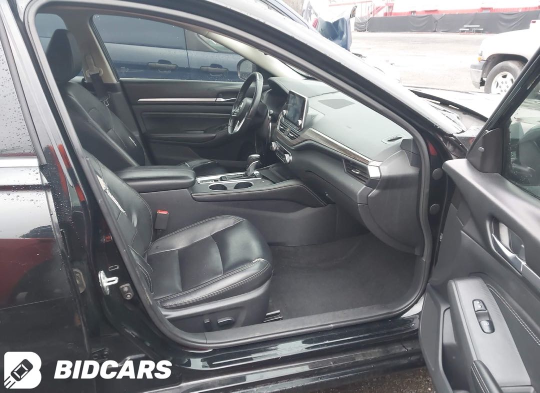 Car Image 2019 NISSAN ALTIMA