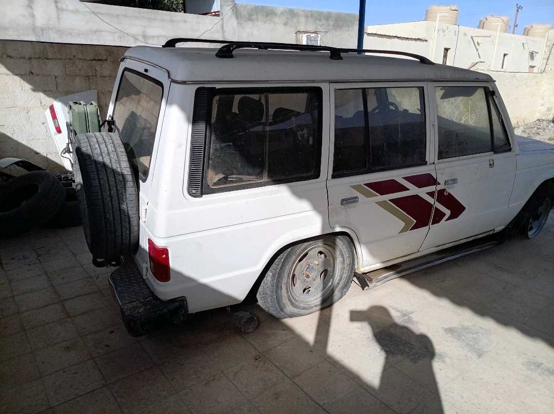 Car Image 1990 MITSUBISHI PAJERO 
