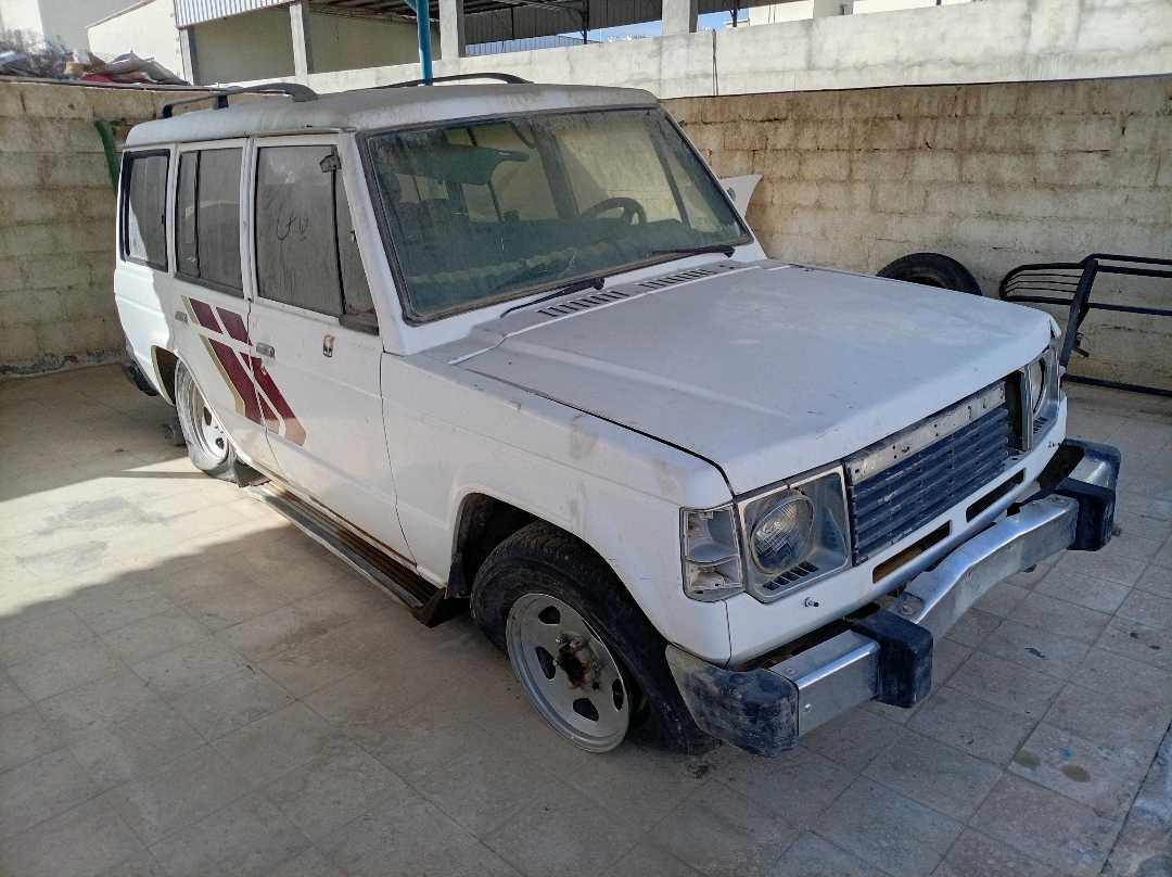 Car Image 1990 MITSUBISHI PAJERO 