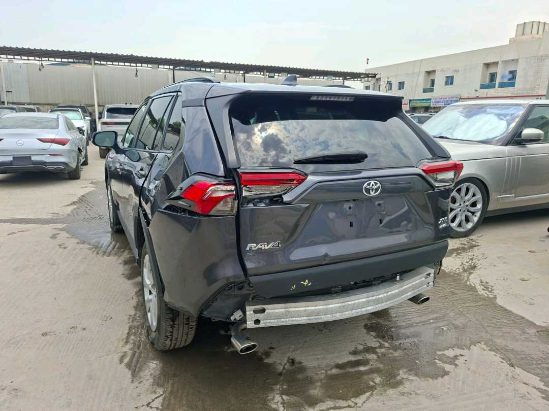 Car Image 2024 TOYOTA RAV4