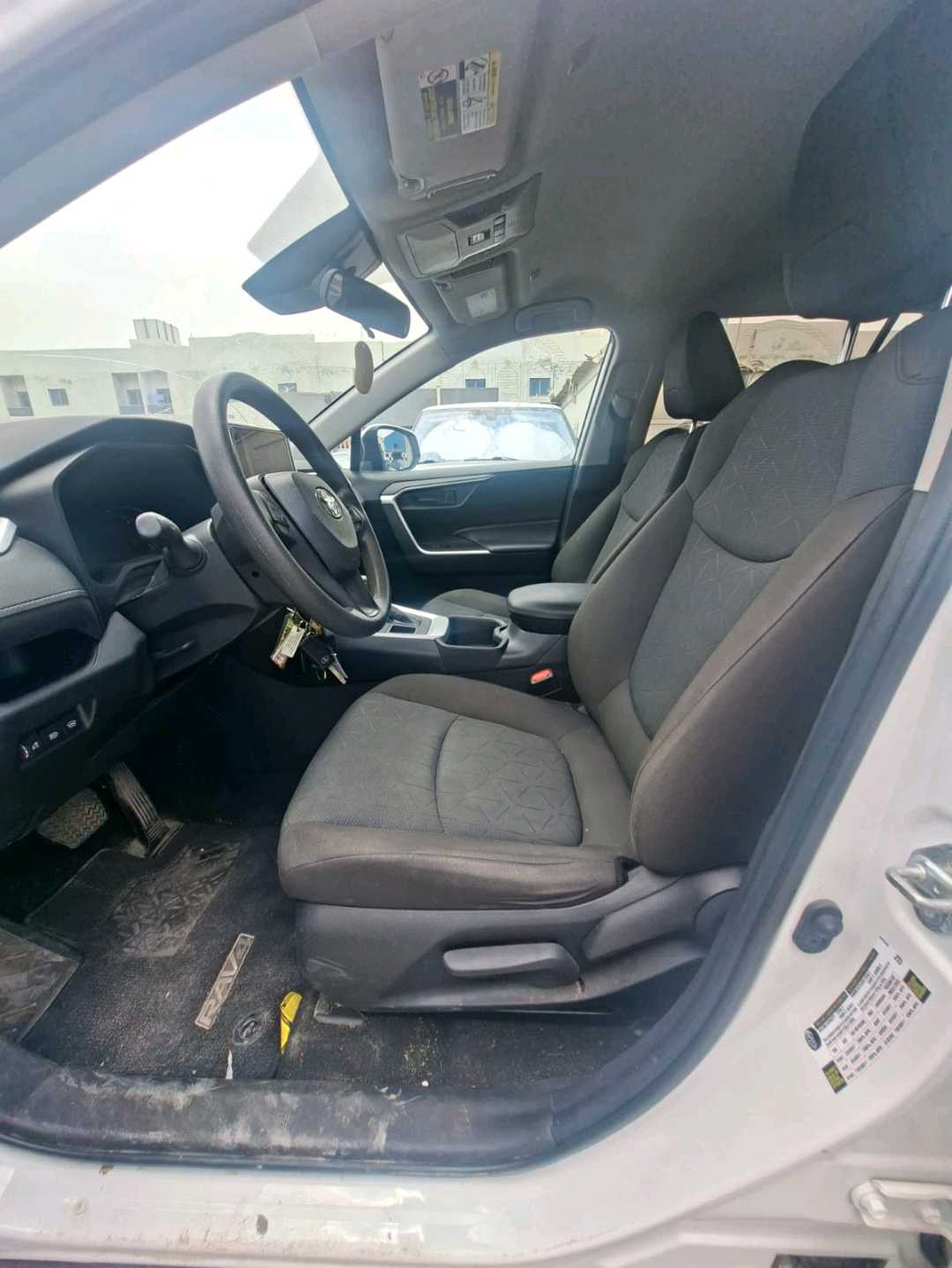 Car Image 2023 TOYOTA RAV4