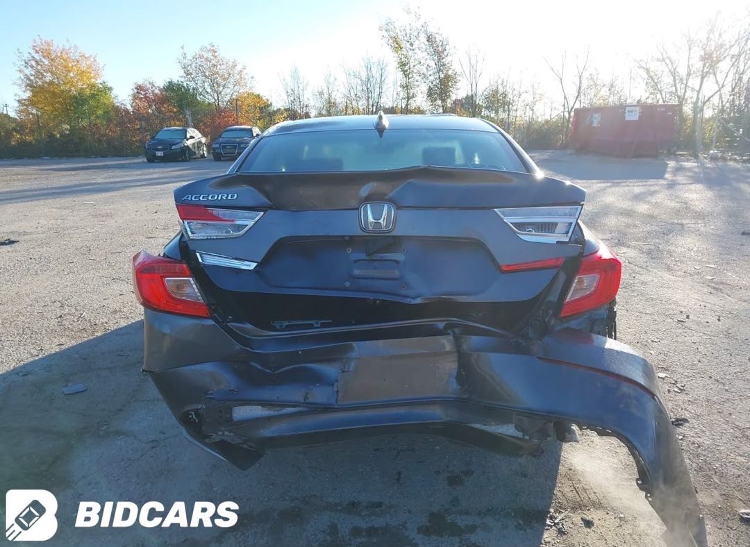 Car Image 2018 HONDA ACCORD