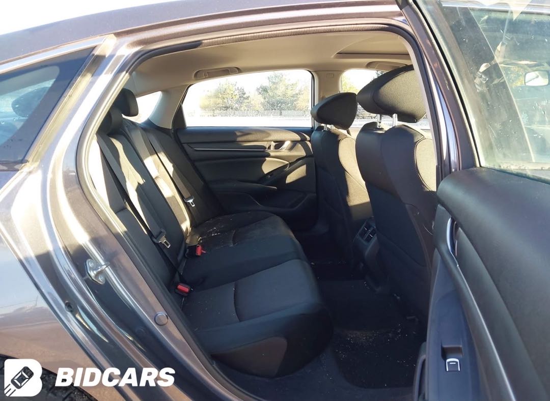 Car Image 2018 HONDA ACCORD