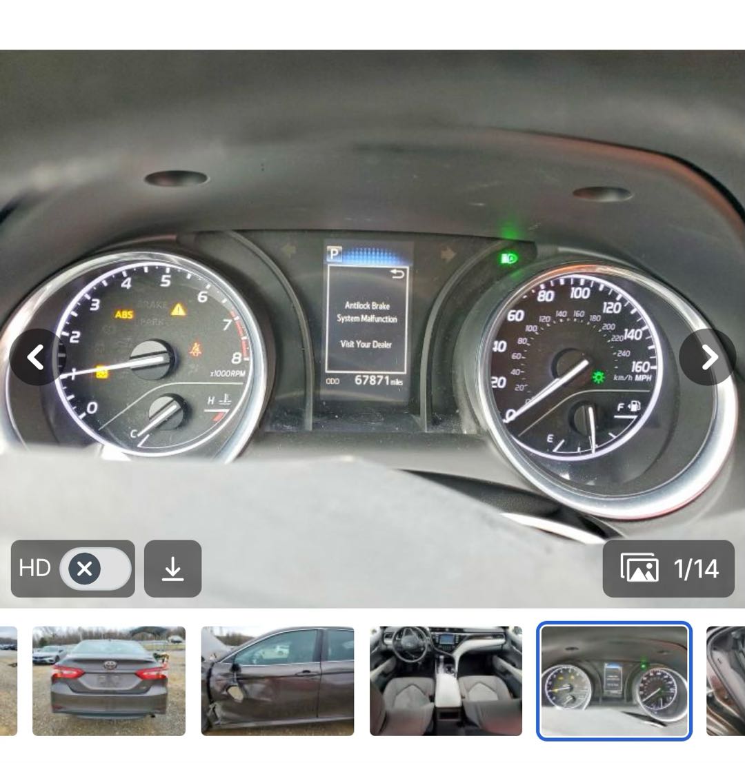 Car Image 2019 TOYOTA CAMRY