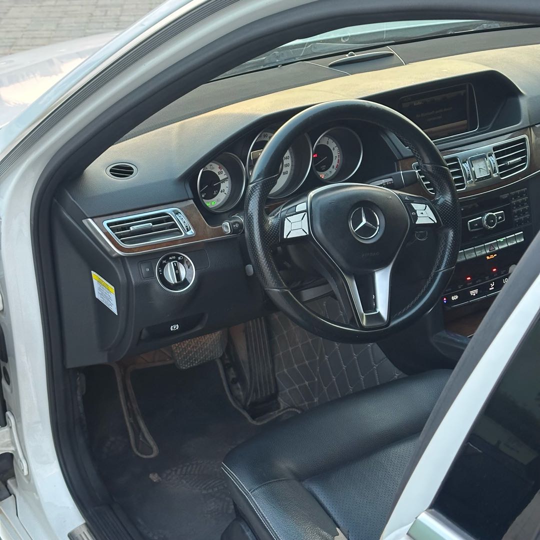Car Image 2014 MERCEDES E Class 350