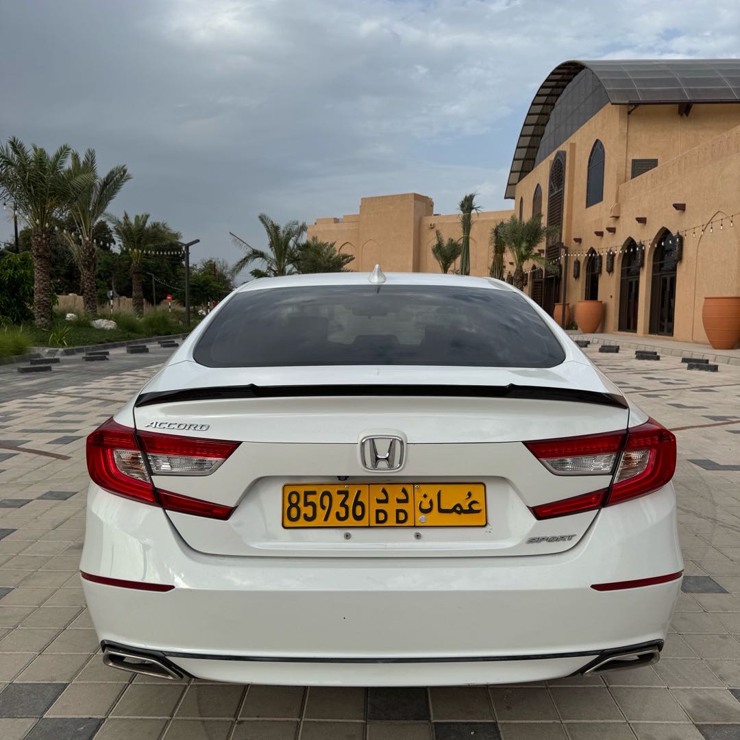 Car Image 2018 HONDA ACCORD SPORT