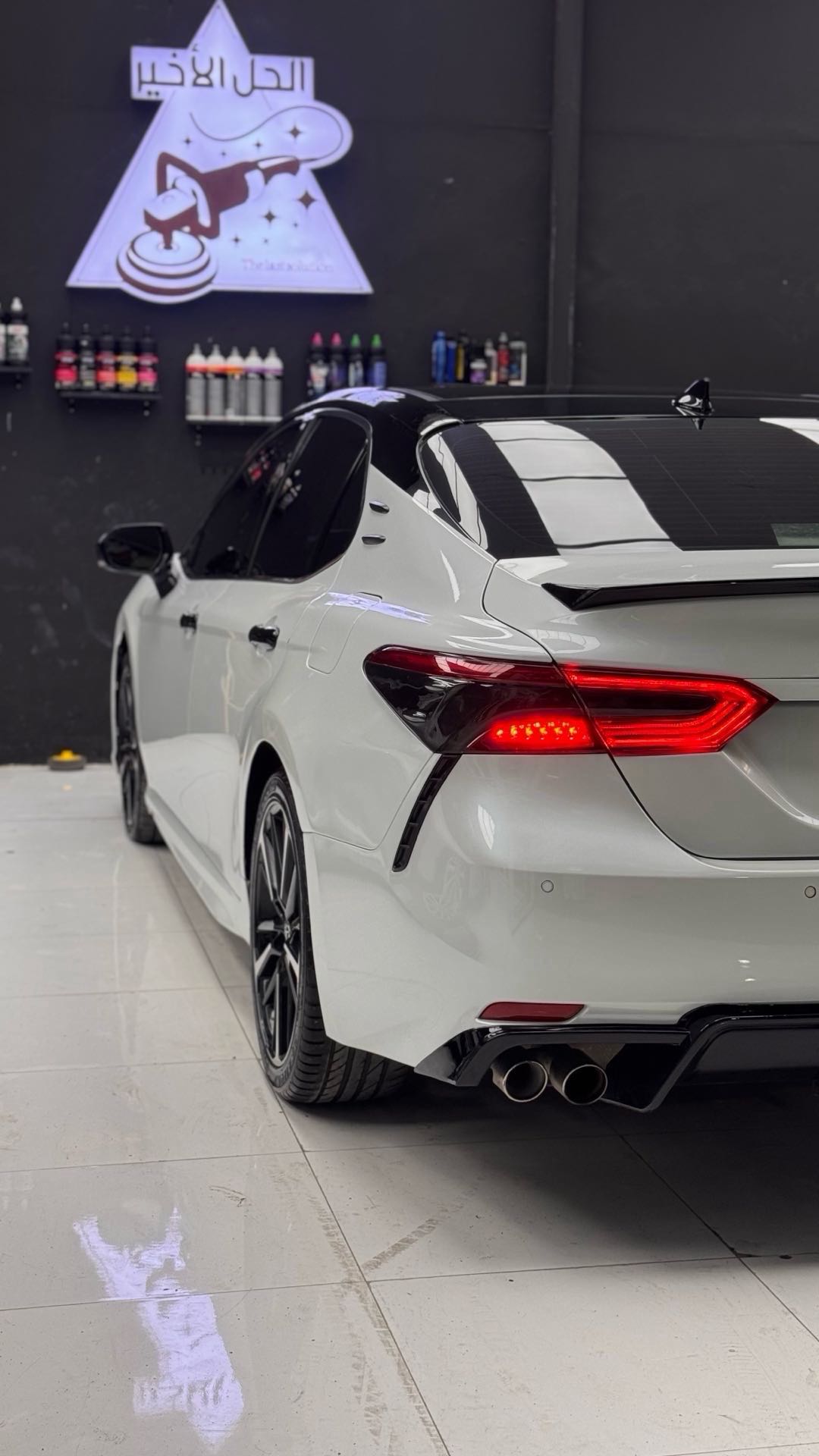 Car Image 2018 TOYOTA CAMRY XSE