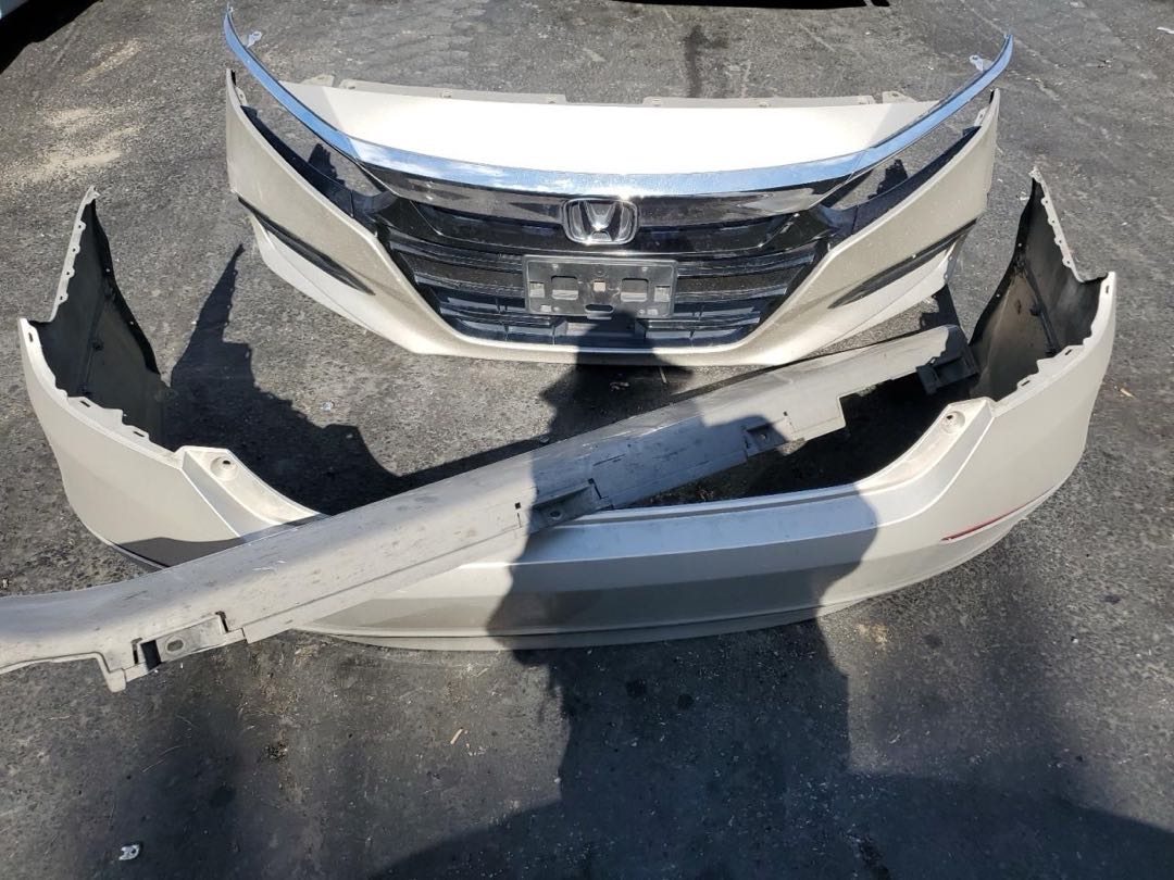 Car Image 2018 HONDA ACCORD