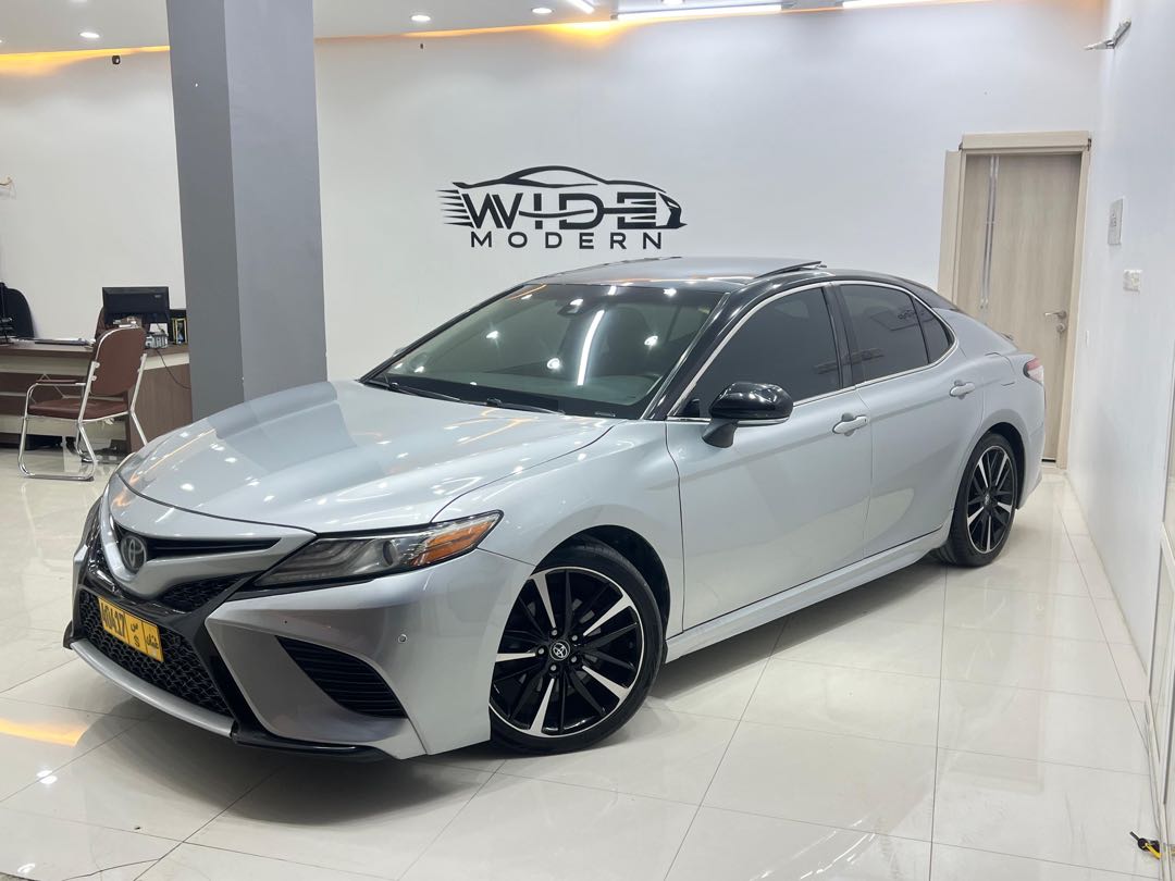 Car Image 2018 TOYOTA CAMRY XSE