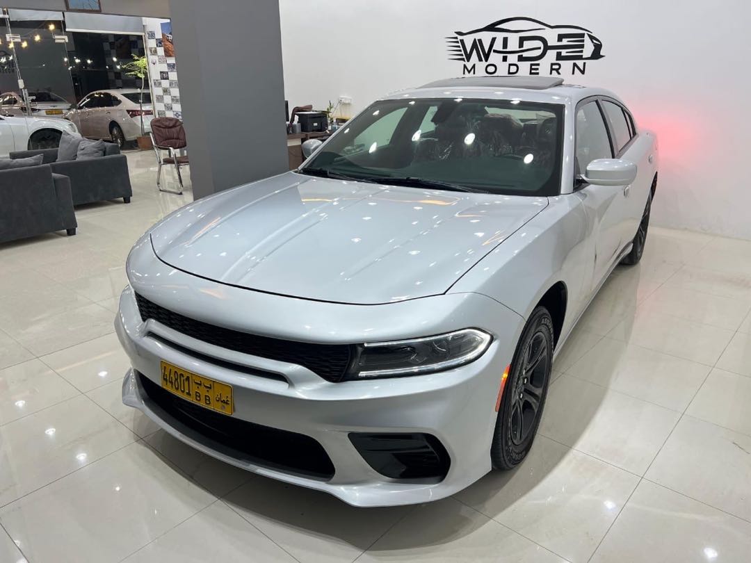 Car Image 2019 DODGE CHARGER SXT