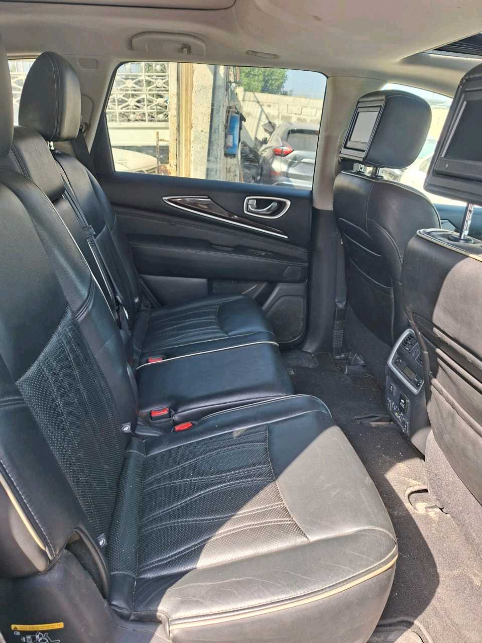 Car Image 2016 INFINITI QX60