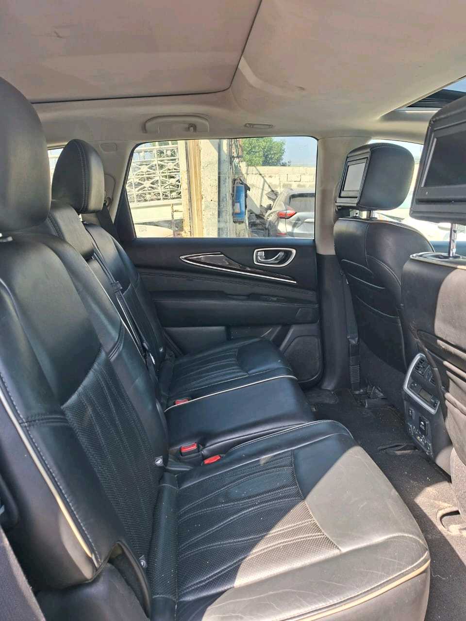 Car Image 2016 INFINITI QX60
