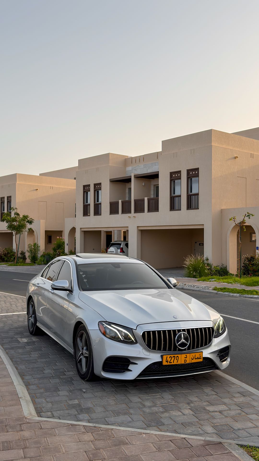 Car Image 2017 MERCEDES E Class 300