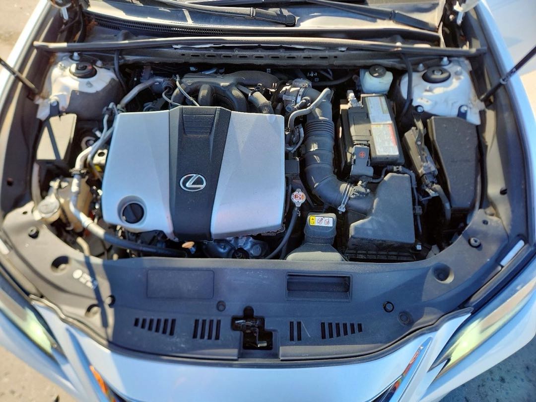 Car Image 2020 LEXUS ES