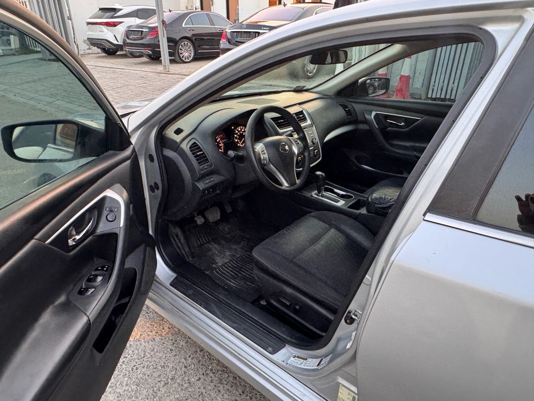 Car Image 2016 NISSAN ALTIMA