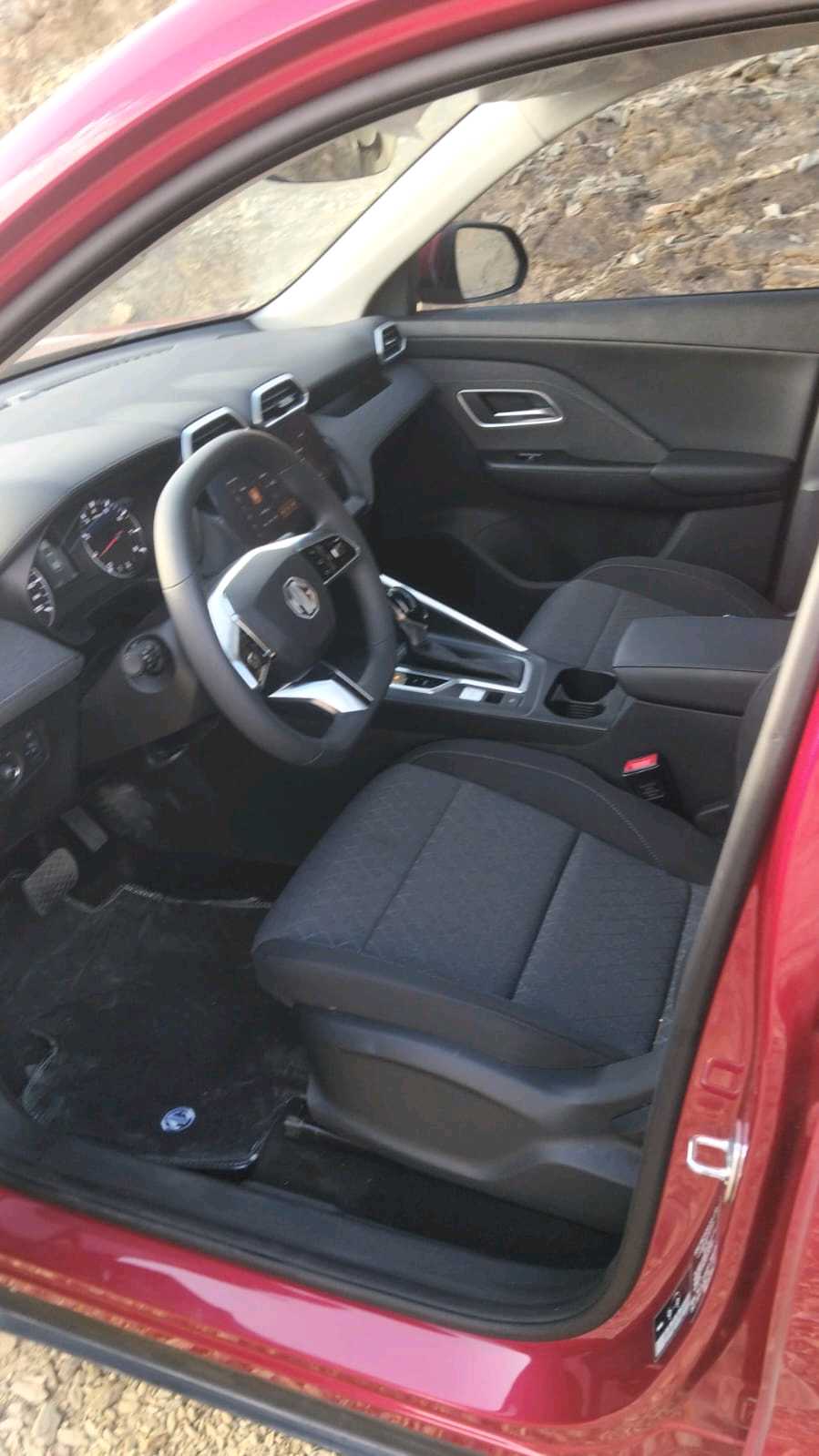 أم جي ZS 2027