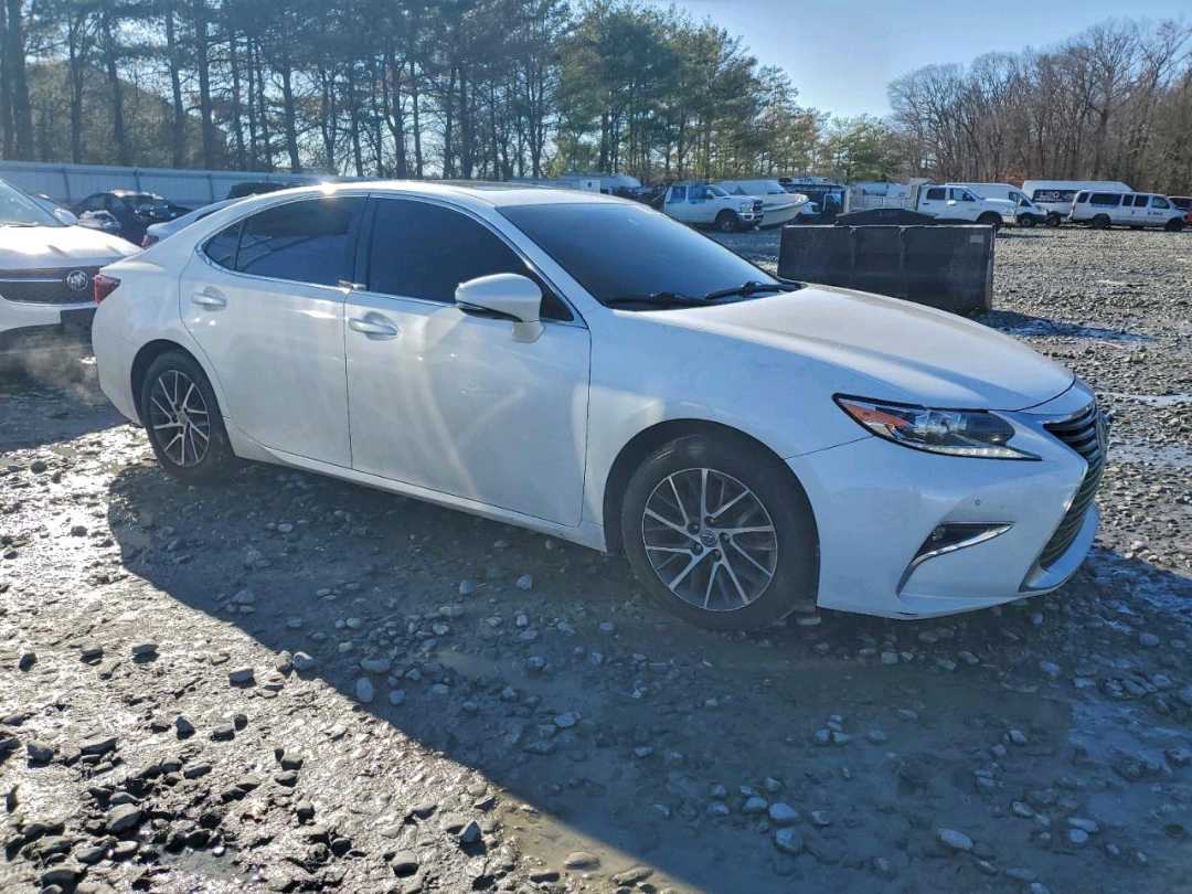 Car Image 2017 LEXUS ES