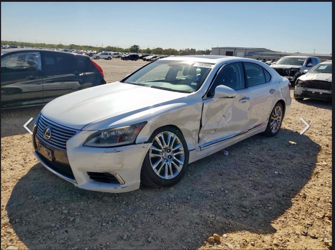 Car Image 2013 LEXUS LS