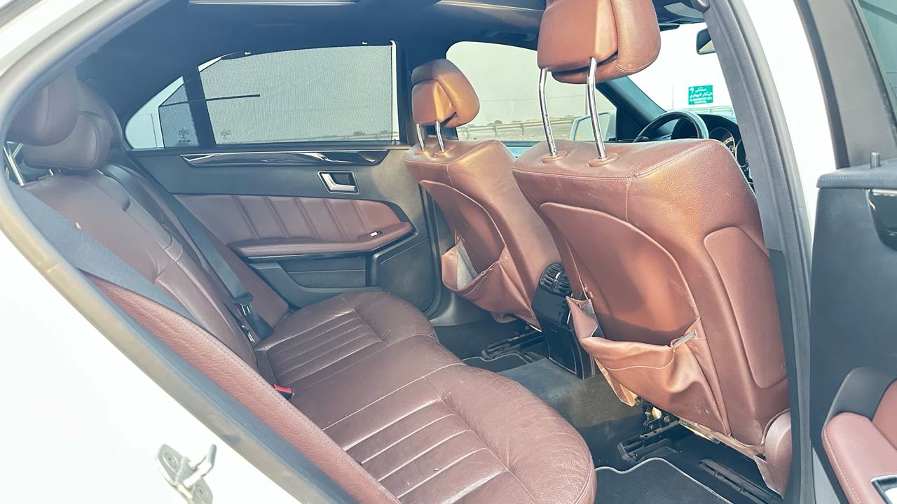 Car Image 2014 MERCEDES E Class 300