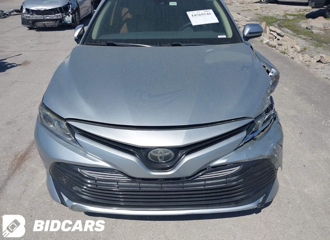 Car Image 2018 TOYOTA CAMRY